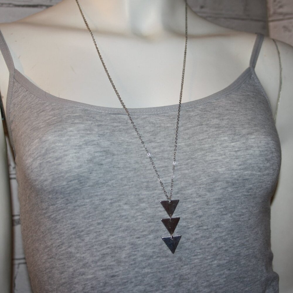 🔺 Silver Triangle Pendant Necklace · Adjustable 28–30”